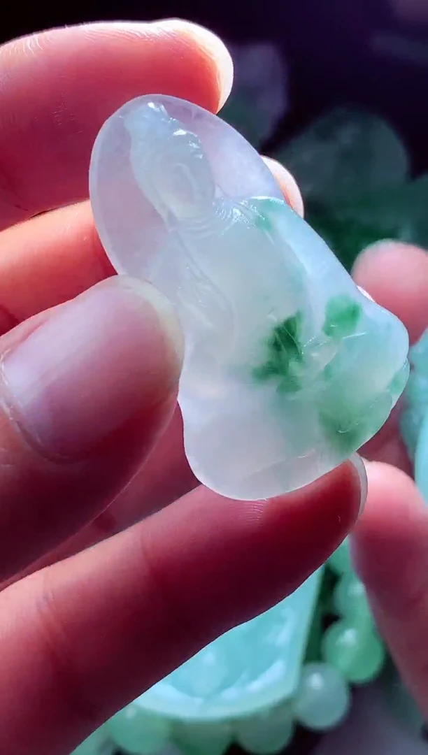 未镶嵌定制翡翠枫*?翡翠毛货定制