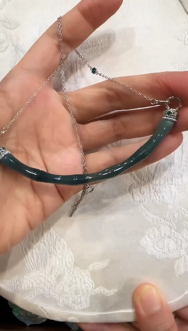 颈饰未镶嵌翡翠国风