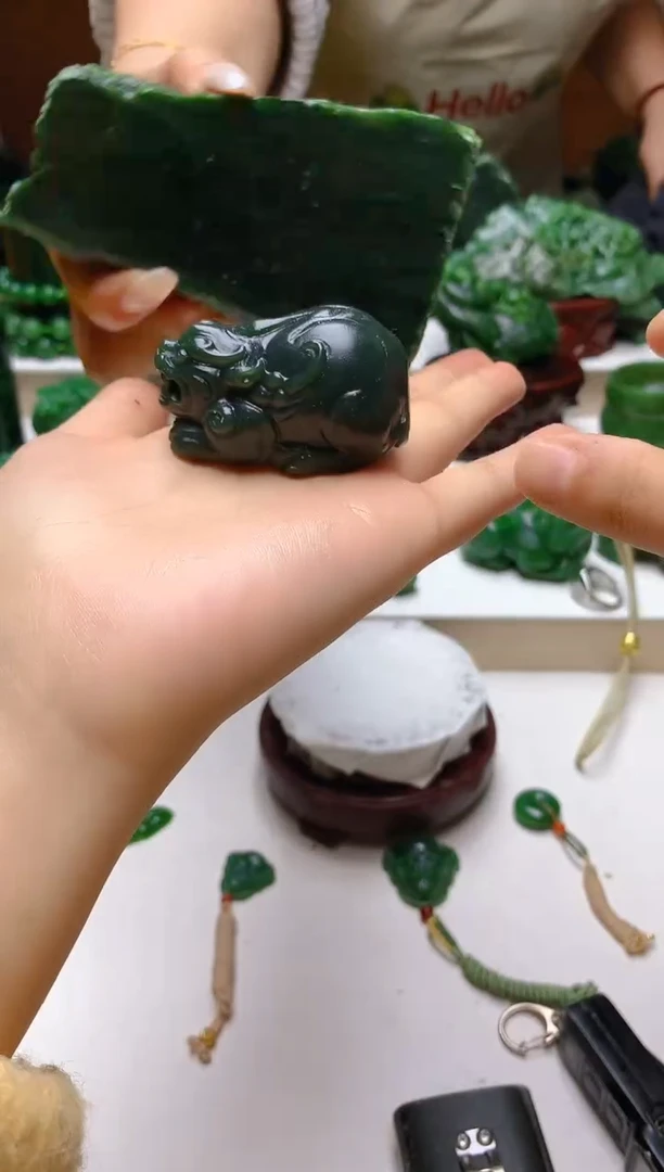 未镶嵌和田玉（青玉）珠宝半成品随机发货