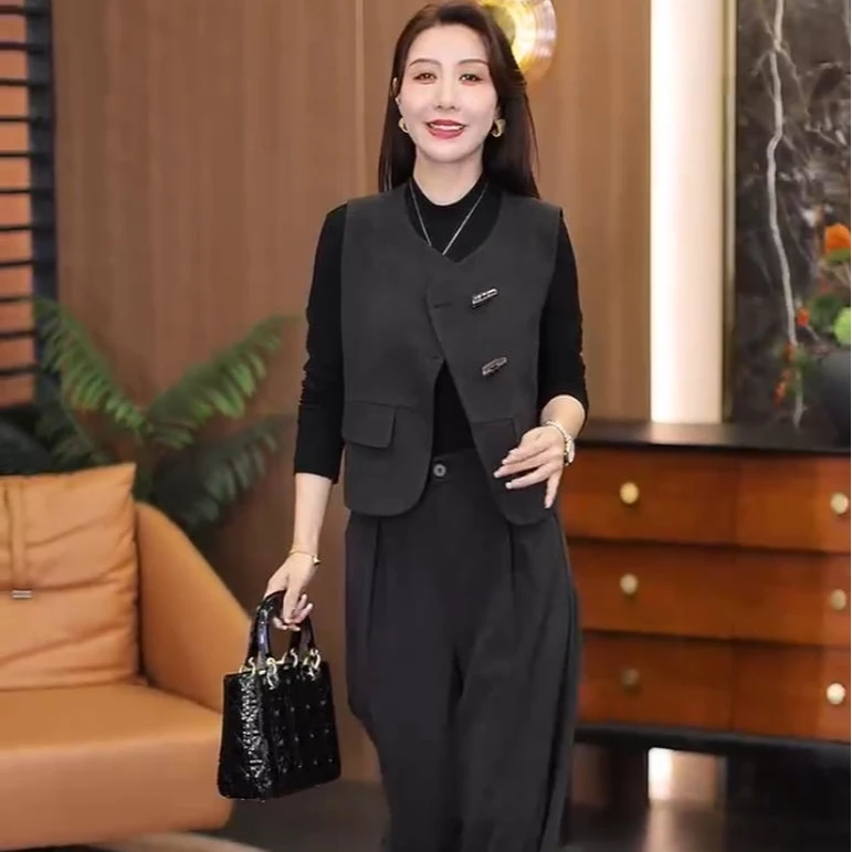 时尚套装女士2025春秋新款小香风马甲打底衫阔腿裤洋气休闲三件套