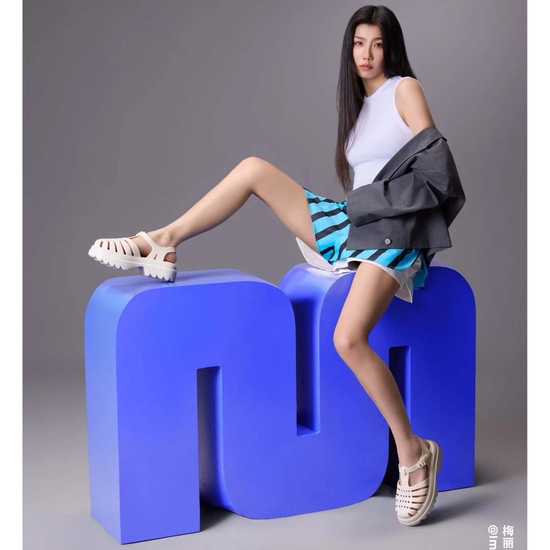 Melissa/梅丽莎夏季新款女士齿轮厚底罗马凉鞋35818