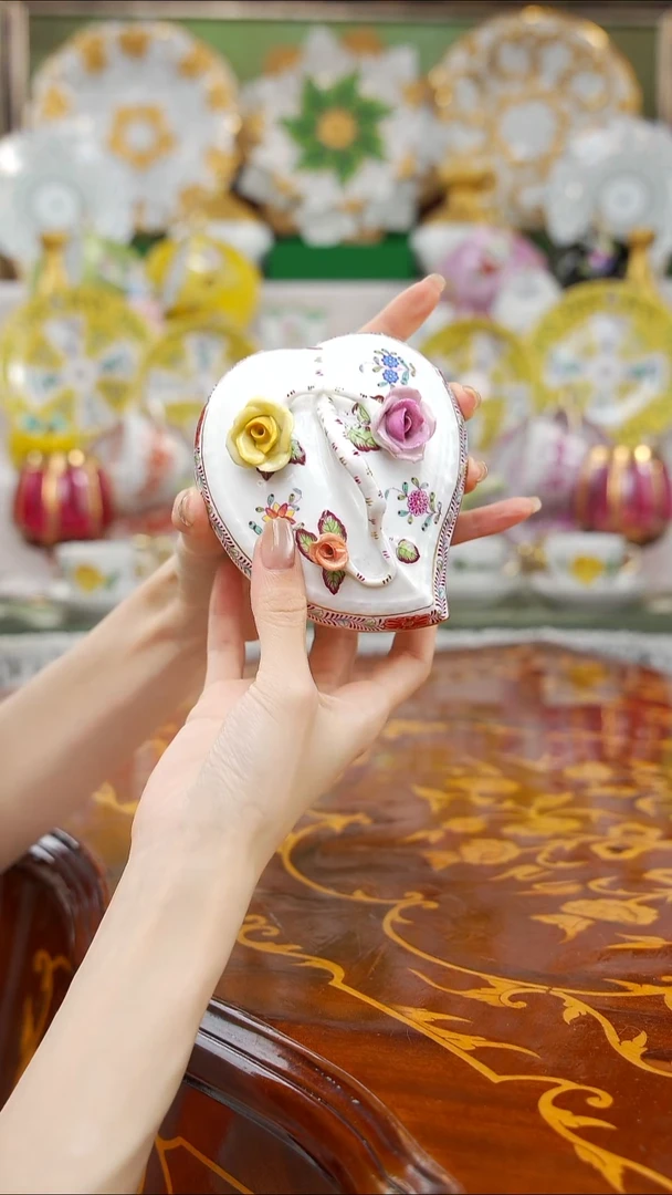 摆件米多家中古瓷器如图所示32