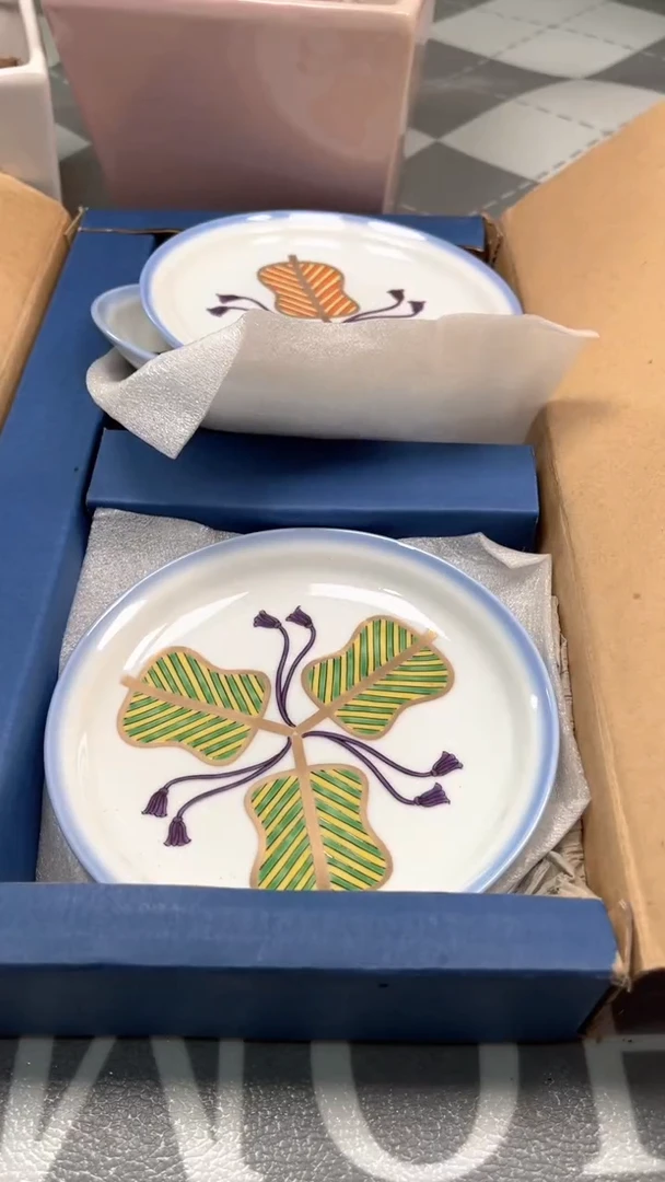 瓷片陶瓷如图所示周边