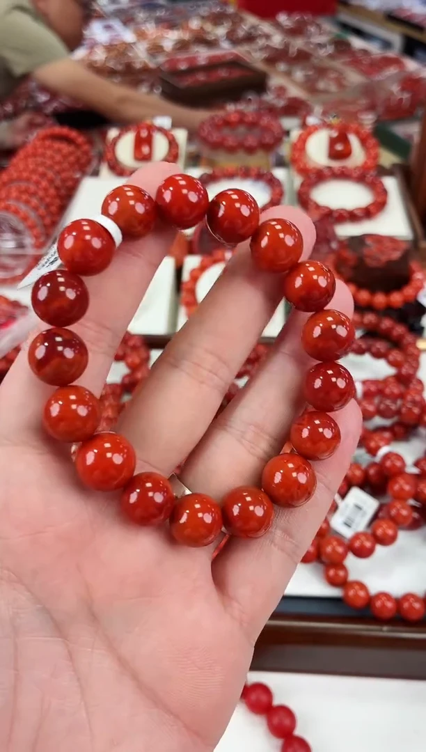 南红玛瑙瓦西手串12+未镶嵌你****了一个/条