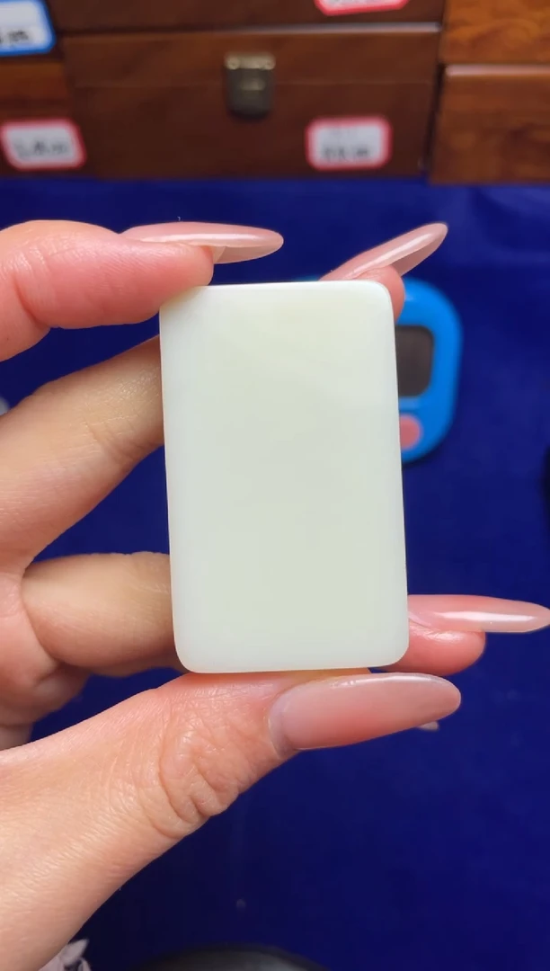 未镶嵌和田玉挂件和田玉