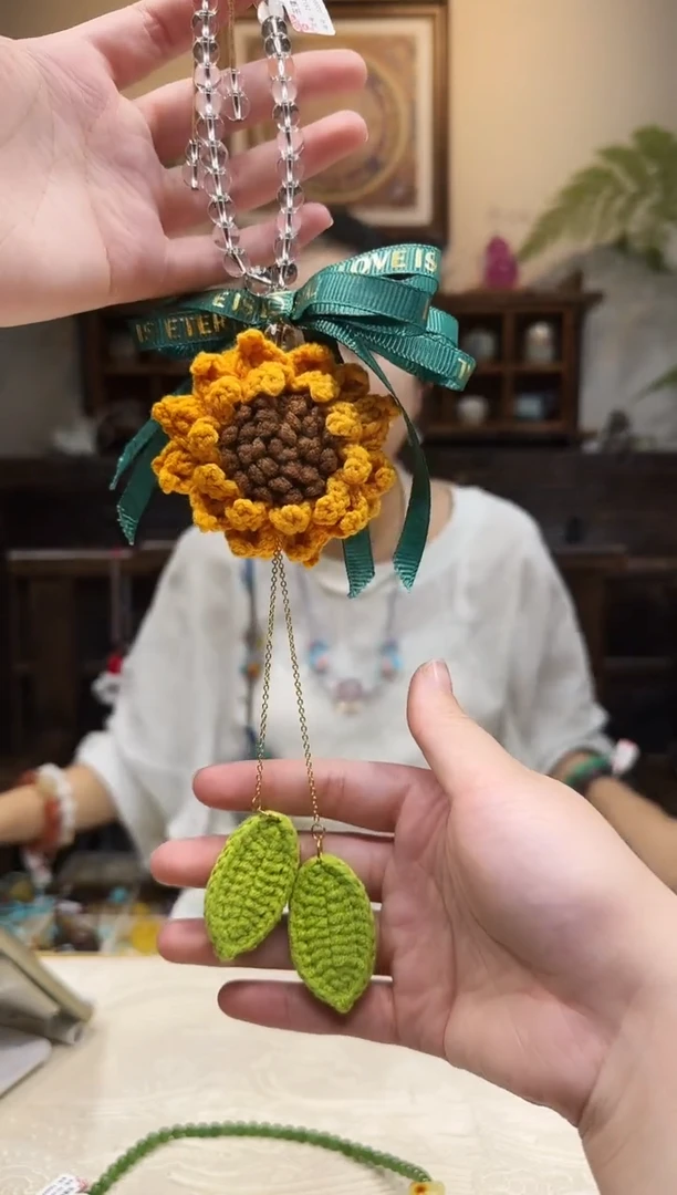 颈饰未镶嵌水晶向日葵挂件