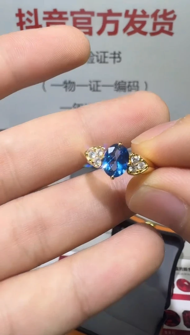 戒指蓝宝石18K金镶嵌2