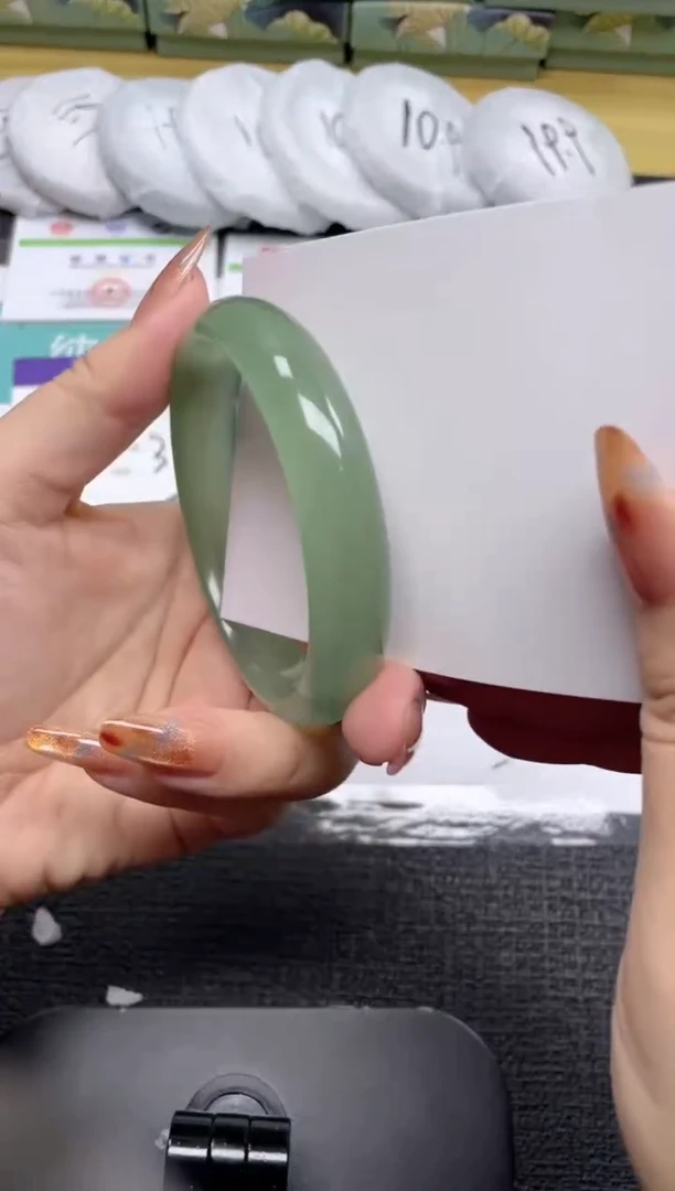 未镶嵌手镯石英质玉87-60