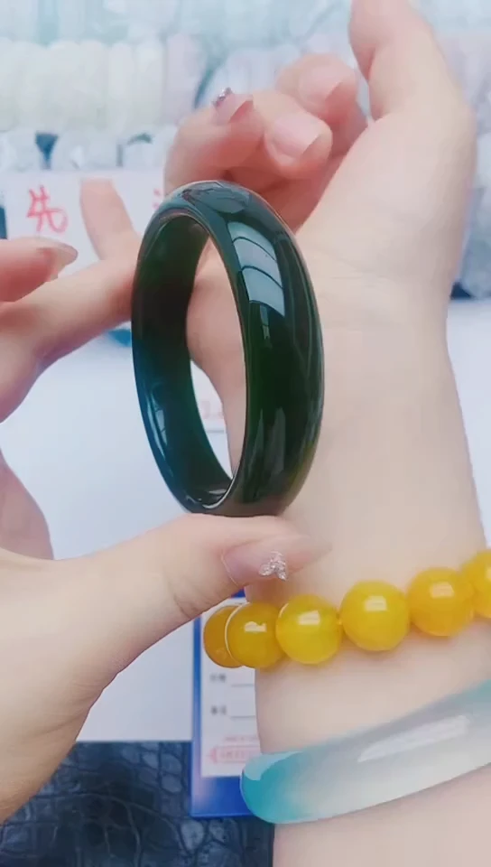 未镶嵌手镯石英质玉w94+60-61