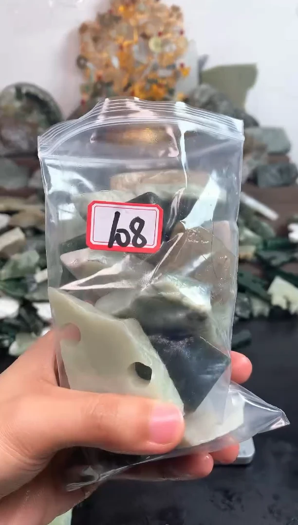 未镶嵌和田玉摆件108