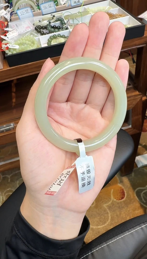 未镶嵌手镯和田玉59-