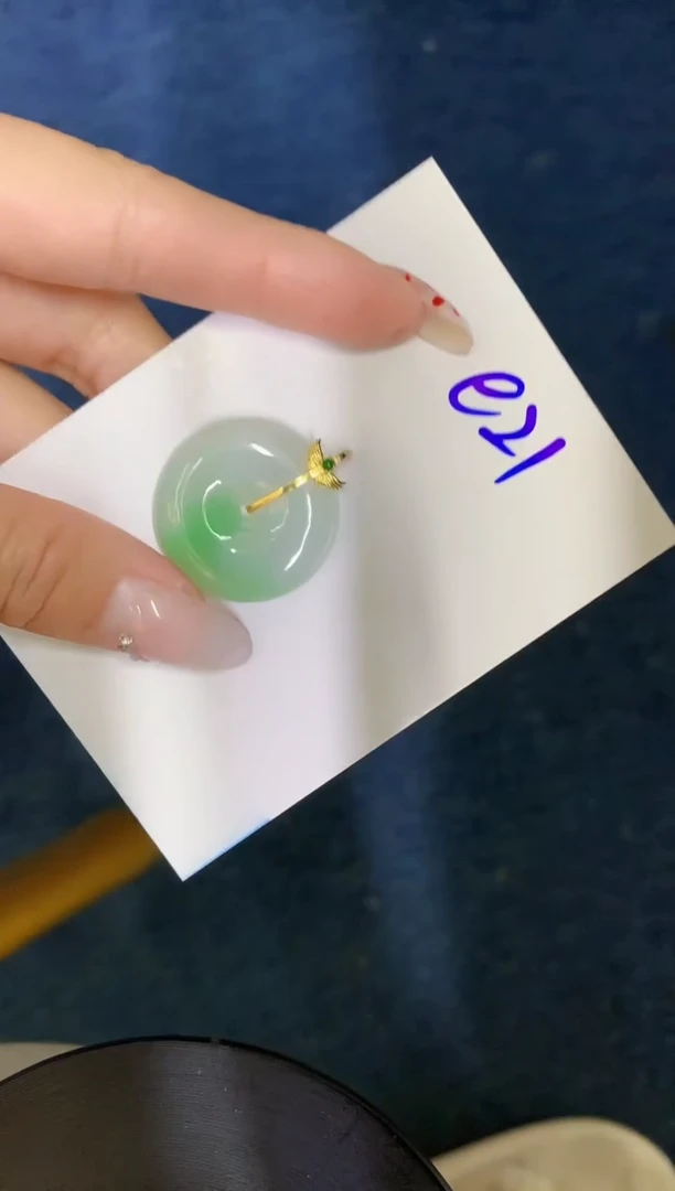 【闪购商品】翡翠颈饰18K金镶嵌0000000000