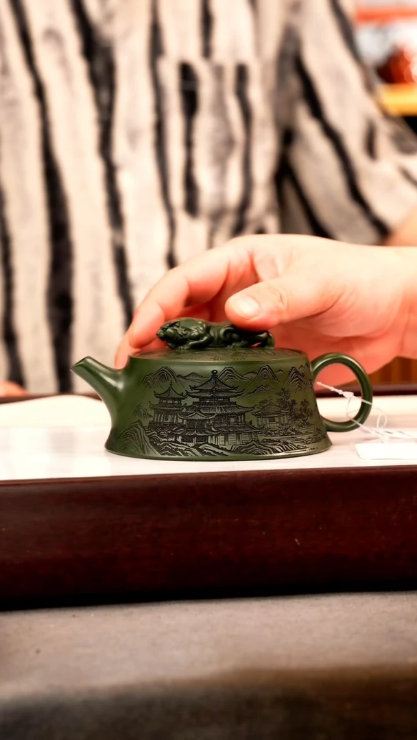 茶壶紫砂绿泥 虎钮柱础 刻绘