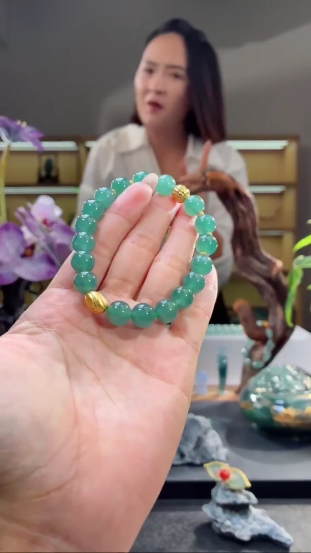 未镶嵌手串翡翠手串（多样性发其一）