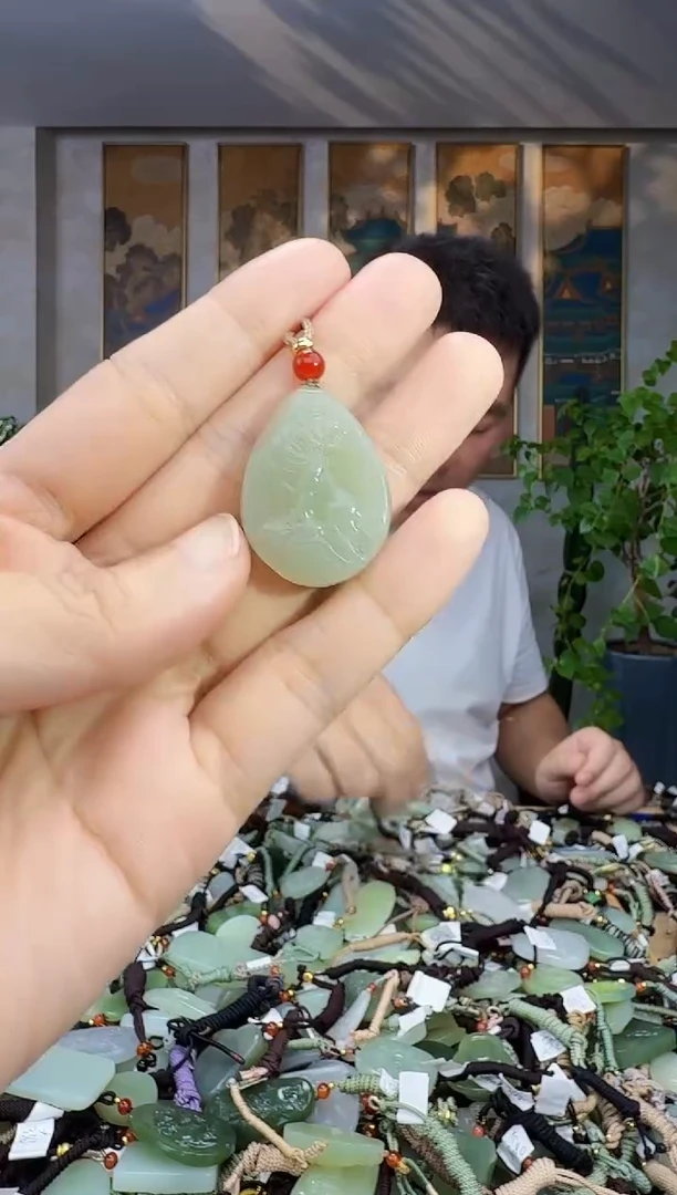 未镶嵌和田玉挂件拍一发一