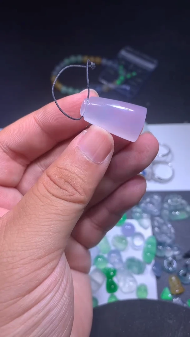 颈饰未镶嵌翡翠无事牌