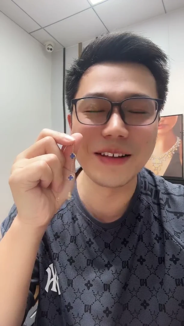 18K金镶嵌手链玛瑙/玉髓小**人蓝色k黄，小号五花手链