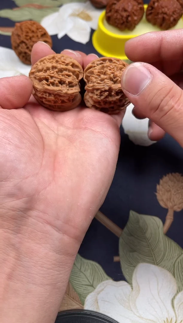 吊坠文玩核桃39苹果园D009