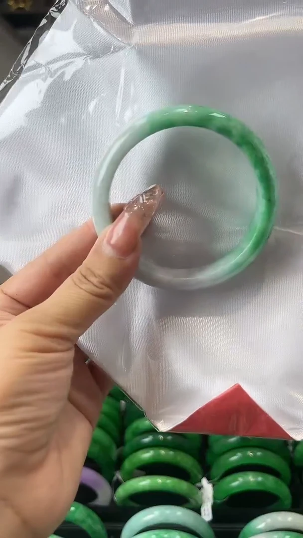 【闪购商品】砖雕a11圈口58.5 独货手镯