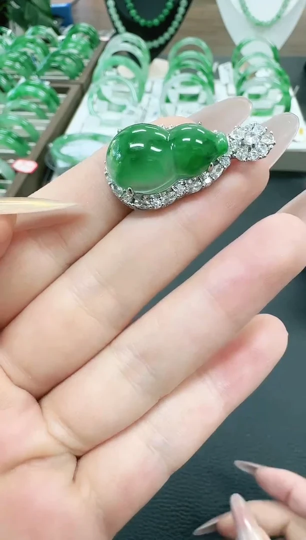 未镶嵌1石英质玉（非洲翠）/4598