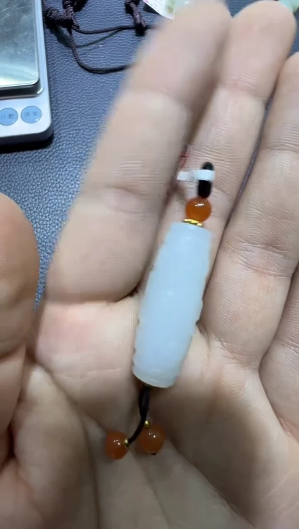 吊坠(赠链)未镶嵌和田玉天泰白玉挂件（产地直发）