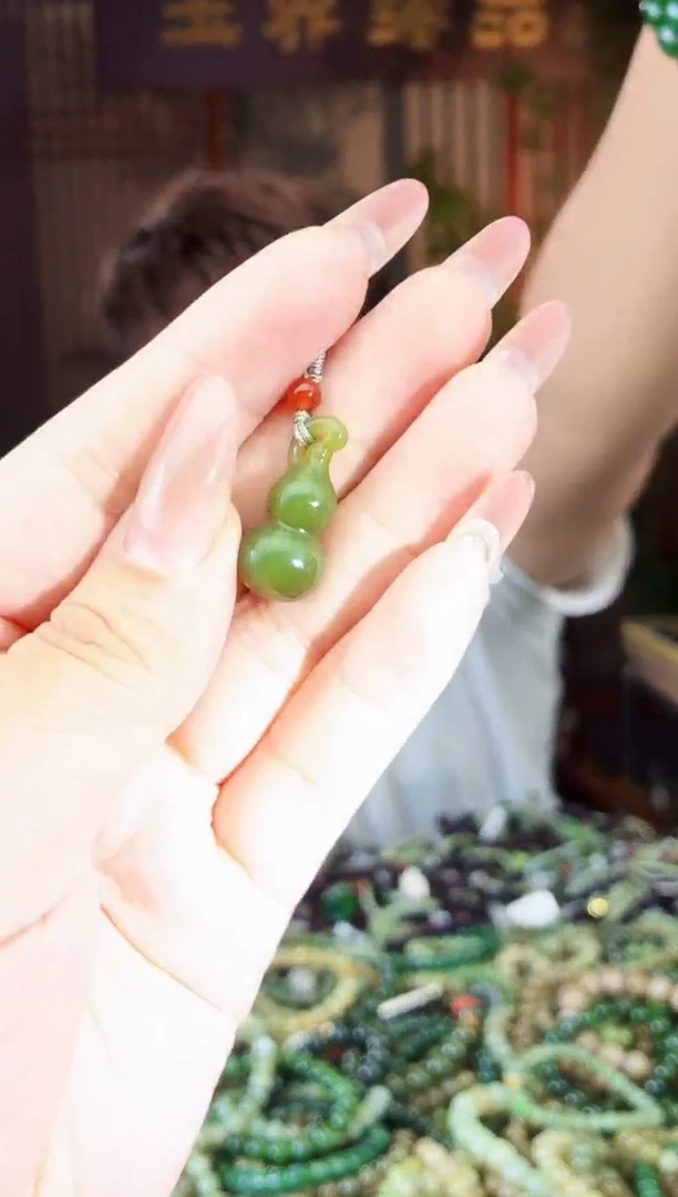 和田玉未镶嵌颈饰拍一发一