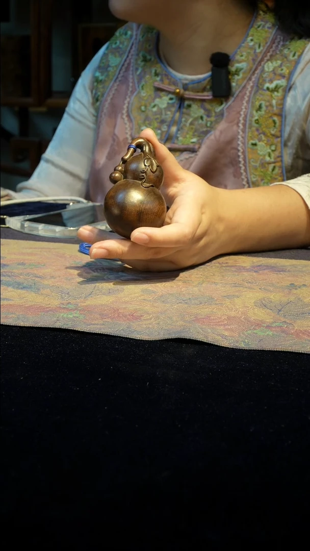 金丝楠阴沉木葫芦把件