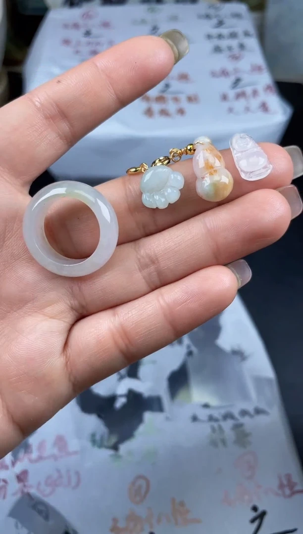 【闪购商品】翡翠颈饰未镶嵌缅甸天然翡翠边角25