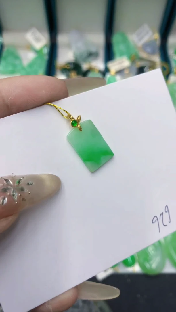 颈饰未镶嵌翡翠111111