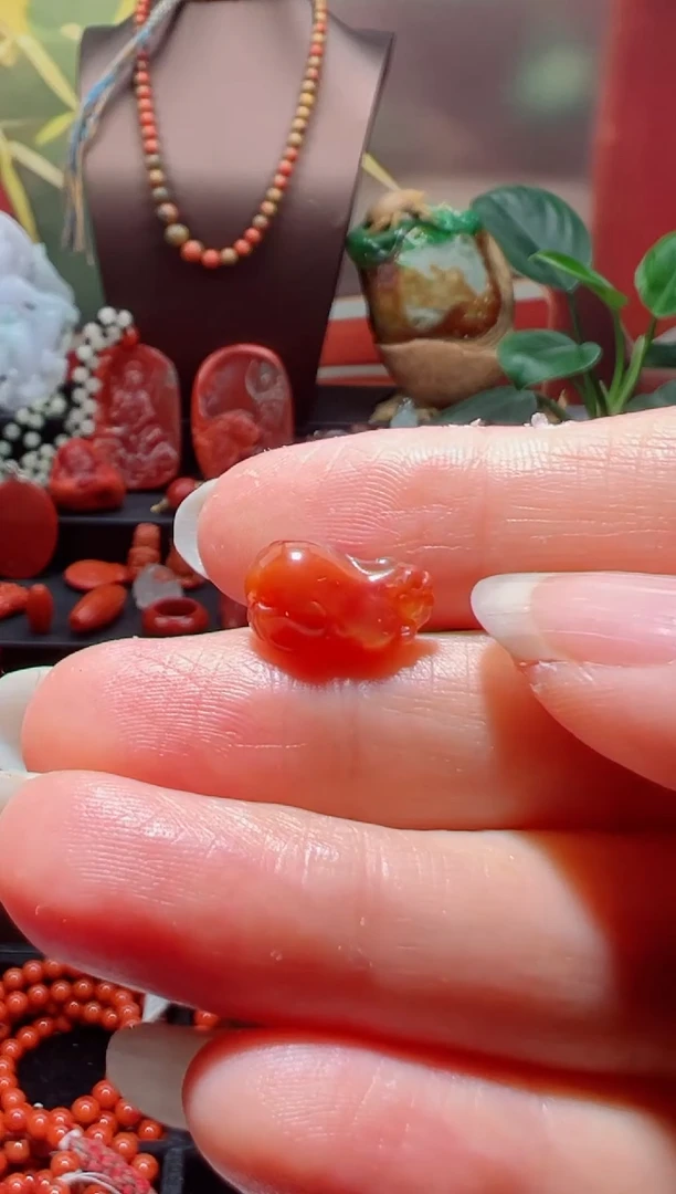 南红玛瑙貔貅未镶嵌貔貅