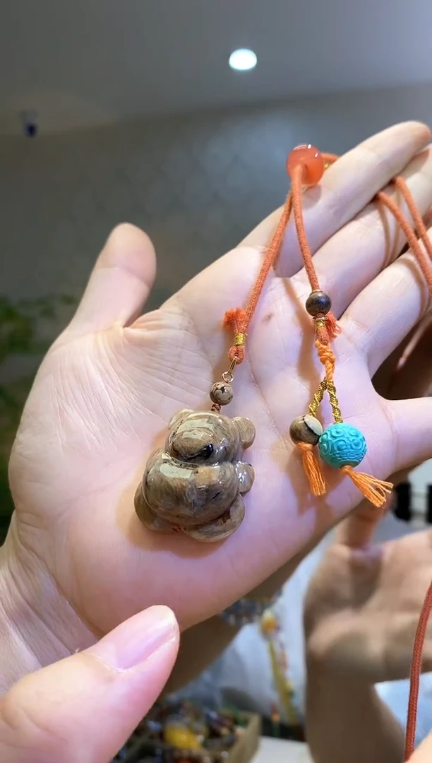 未镶嵌颈饰琥珀天然琥珀蜜蜡