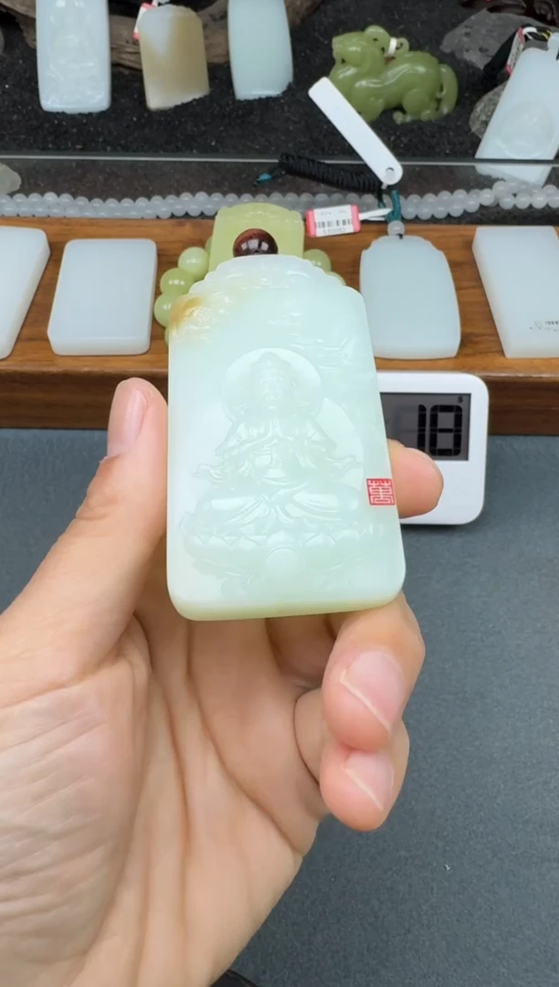 颈饰未镶嵌和田玉2
