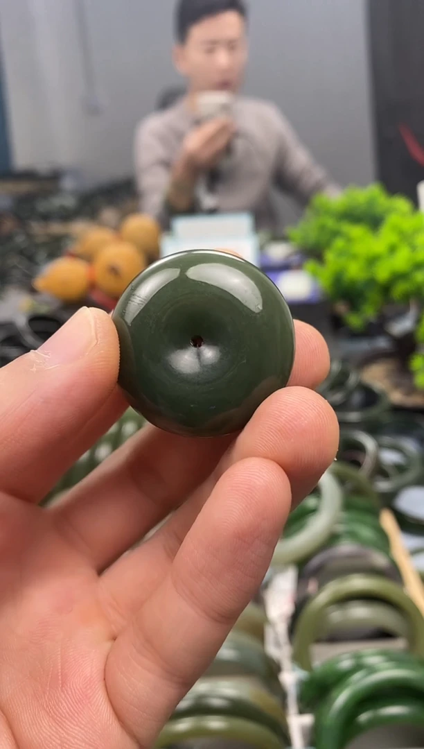 未镶嵌手镯和田玉33mm