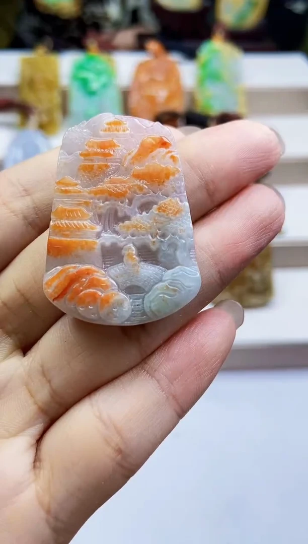 颈饰未镶嵌翡翠翡翠A货