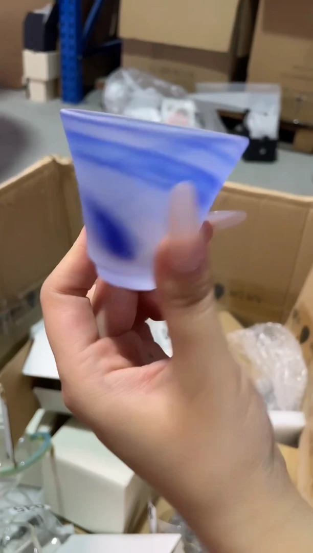 孤品蓝色琉璃主人杯小号