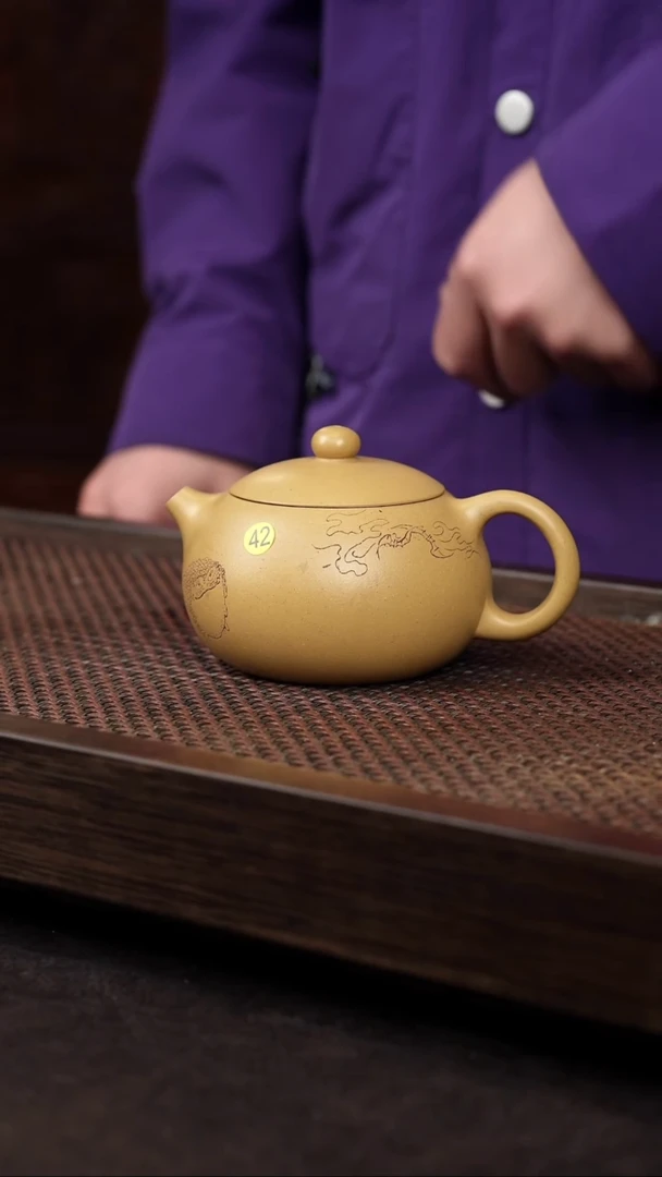【闪购商品】紫砂茶壶黄金段刻绘金蟾西施