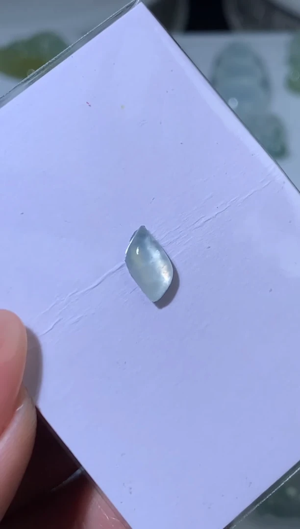 未镶嵌定制翡翠毛货