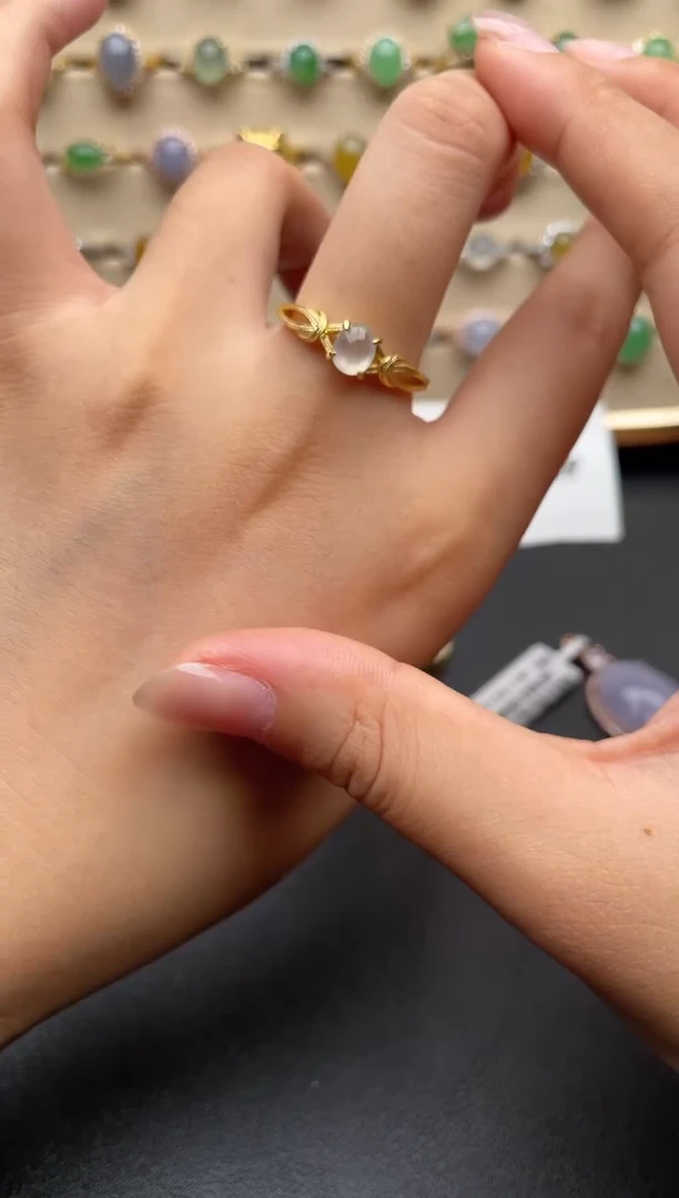 银S925镶嵌戒指翡翠一物一证一礼盒