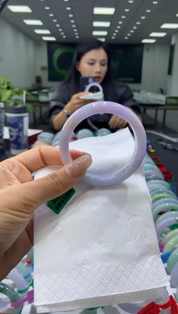 未镶嵌手镯翡翠00008561