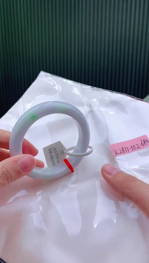 未镶嵌手镯翡翠55
