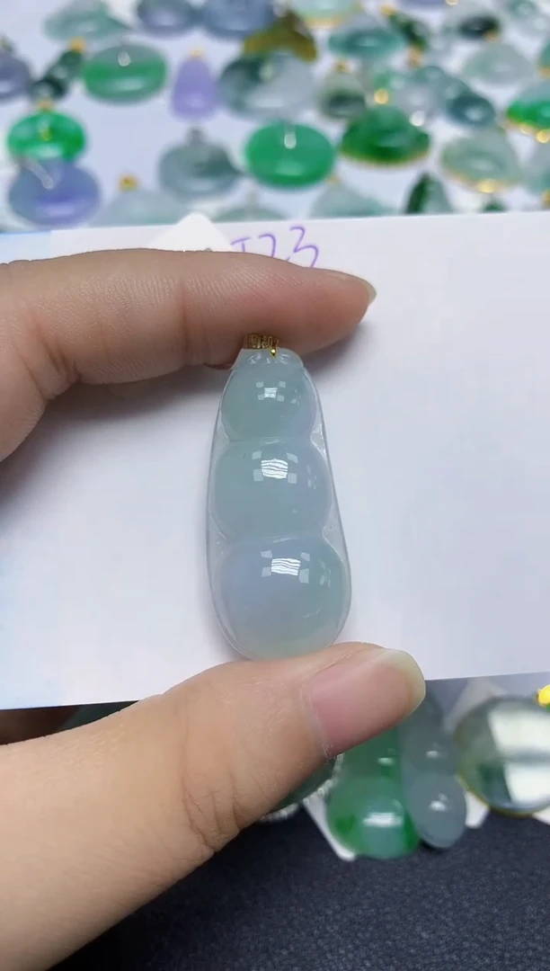 颈饰18K金镶嵌翡翠天然缅甸翡翠A货翡翠百元以上9元证书费自理