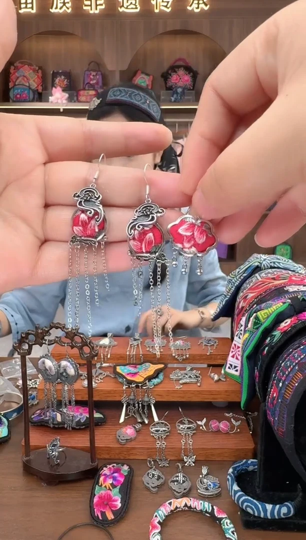 织绣扶光苗绣传承20