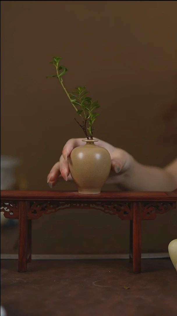 景德镇全手工小花瓶