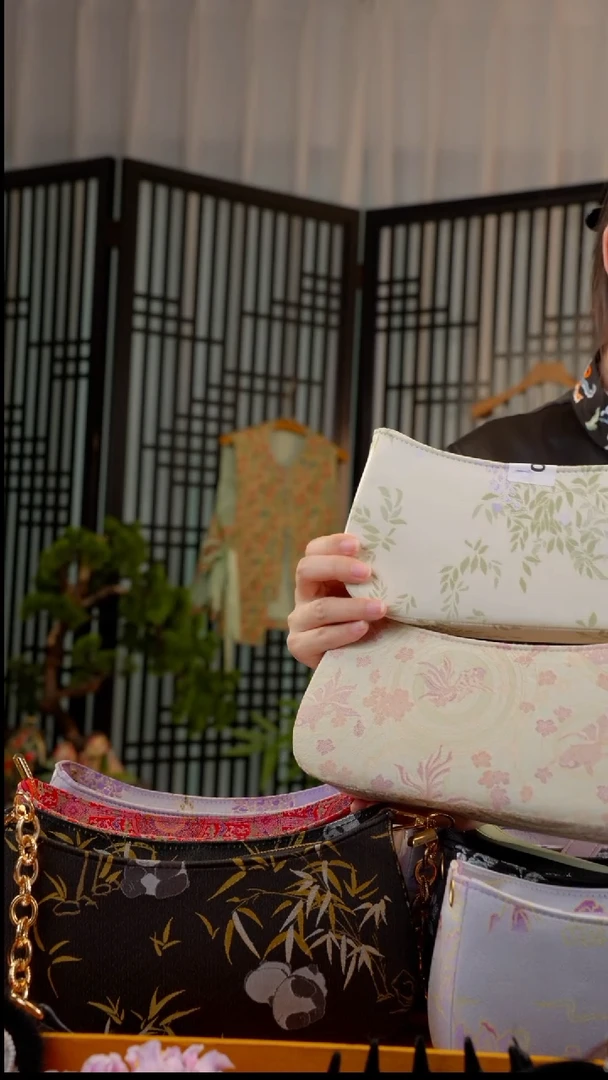 刺绣非遗苏绣绒花手工饰品