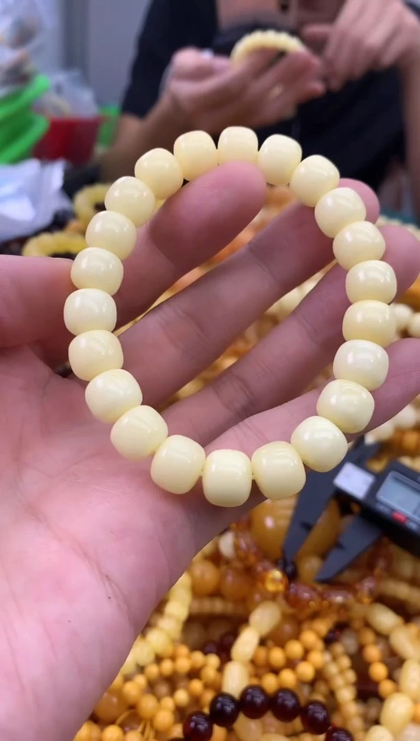 裸石蜜蜡未镶嵌手串