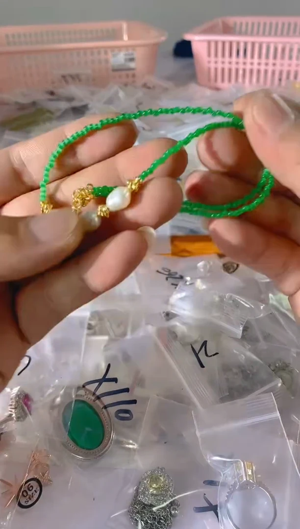 【闪购商品】水晶颈饰银S925镶嵌590红宝，蓝宝，多样性发一件赠链