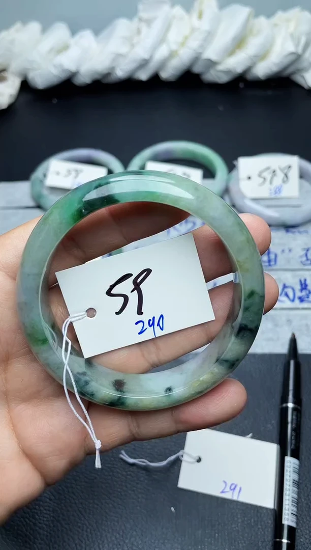 未镶嵌手镯翡翠290