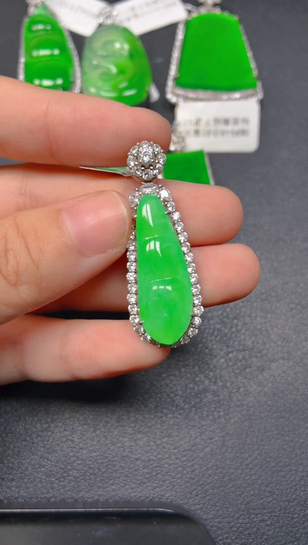 颈饰银S925镶嵌翡翠1