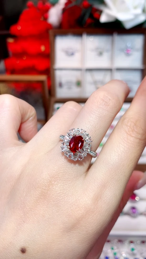 18K金镶嵌戒指红宝石1.4ct/天然宝石/七天无理由