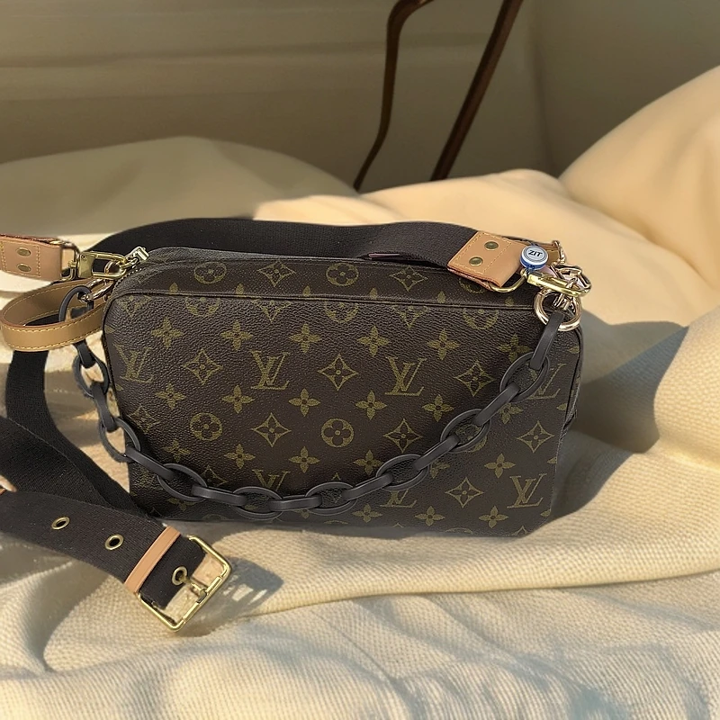 95新 LouisVuitton/路易威登 洗漱28 单肩包 30491